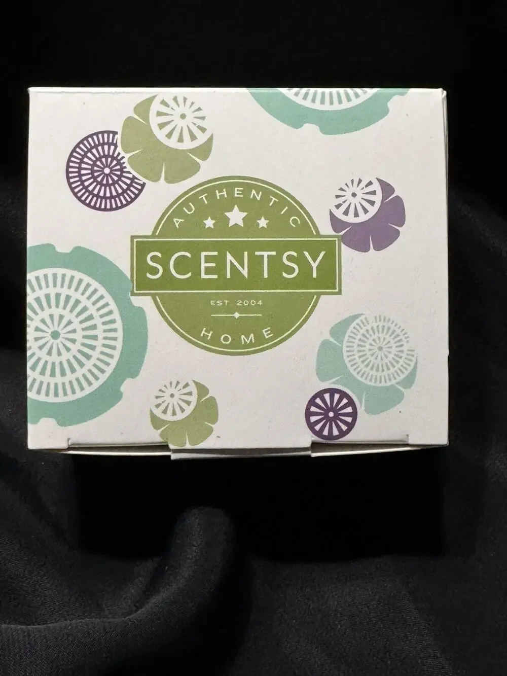 New Scentsy Mini Fan Diffuser Portable USB Heart Red Pods Authentic Home Scent
